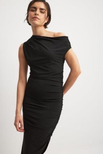 NA-KD Asymmetric Hem Midi Dress - Black