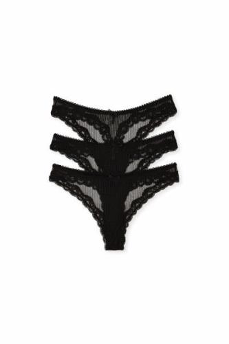 NA-KD Lingerie 3-pakning med blondestringtruser - Black