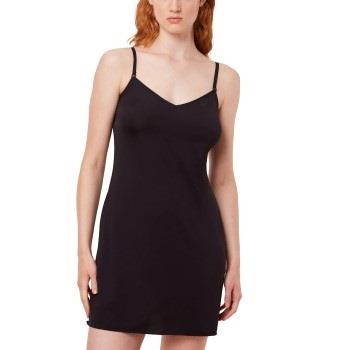 Triumph Body Make-Up Conscious Dress 01 Svart polyamid Medium Dame