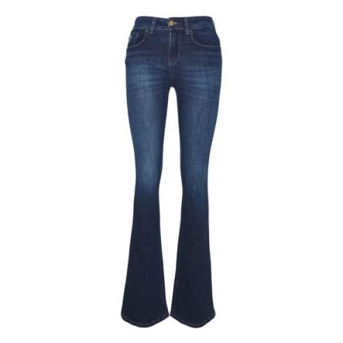 Utsvingte jeans