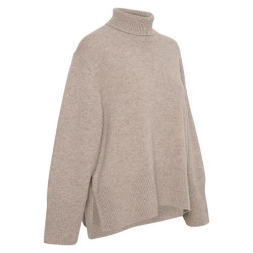 Superfin Oversized Beige Høyhalset Genser