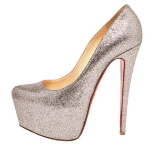 Pre-owned Solvstoff Christian Louboutin haeler