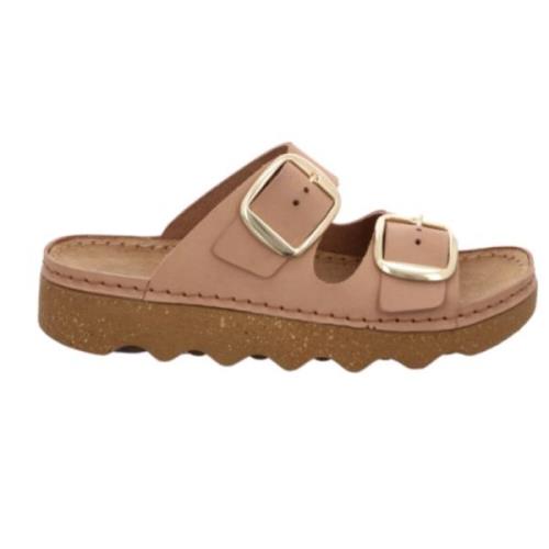 Sandal med gullspenne