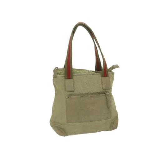 Pre-owned Nylon handbags