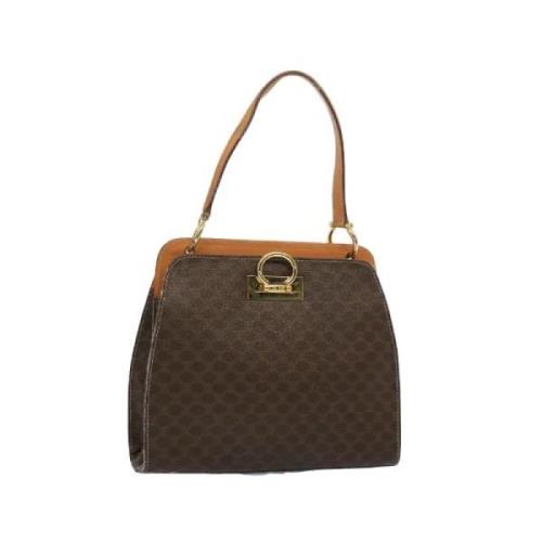 Pre-owned Fabric handbags