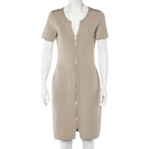 Pre-owned Beige strikket Carolina Herrera kjole