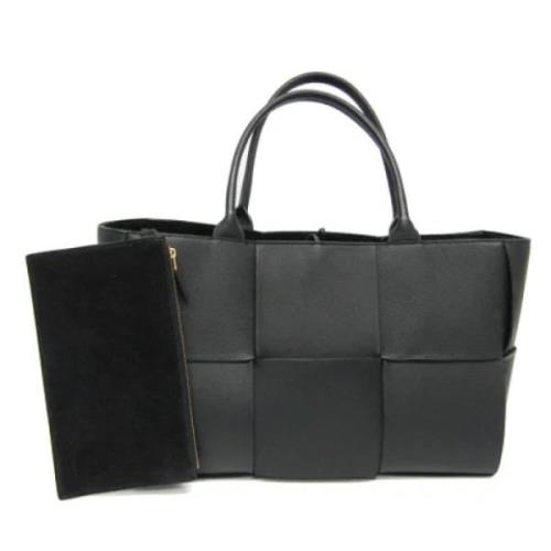 Pre-owned Leather totes