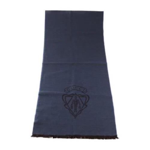 Pre-owned Wool scarves