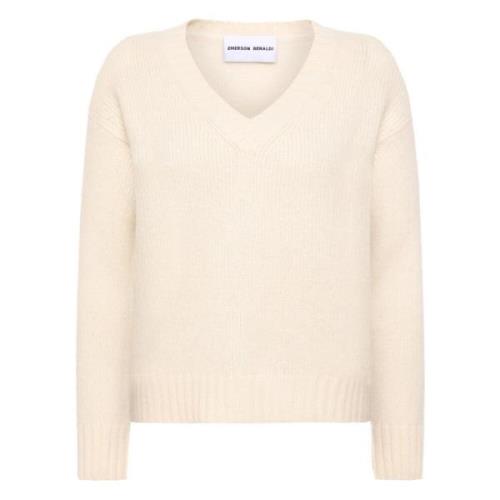 V-neck Knitwear