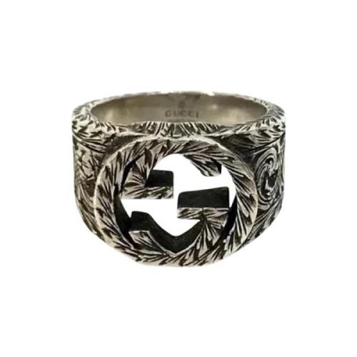 Pre-owned Metal rings