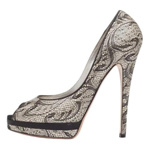 Pre-owned Lace heels