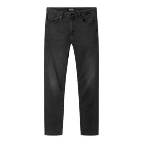 Slim Tapered Stretch Jeans