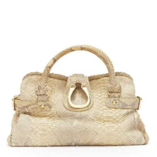 Pre-owned Leather handbags