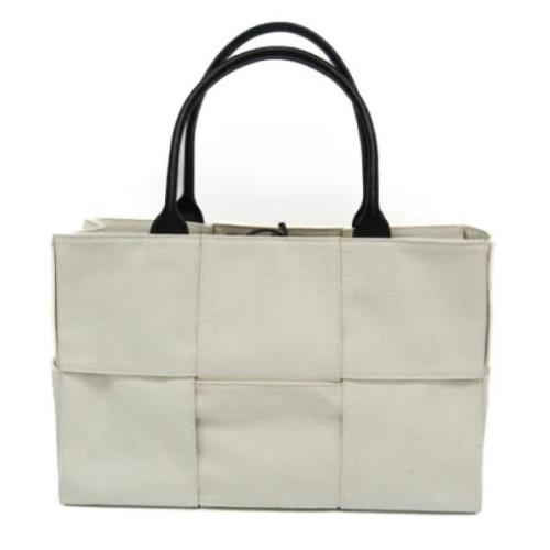 Pre-owned Canvas handbags