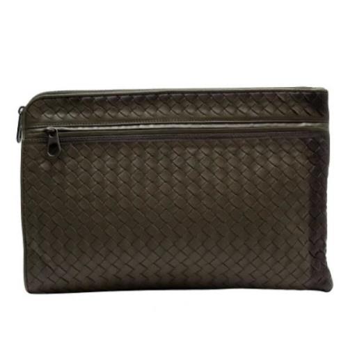 Pre-owned Leather clutches