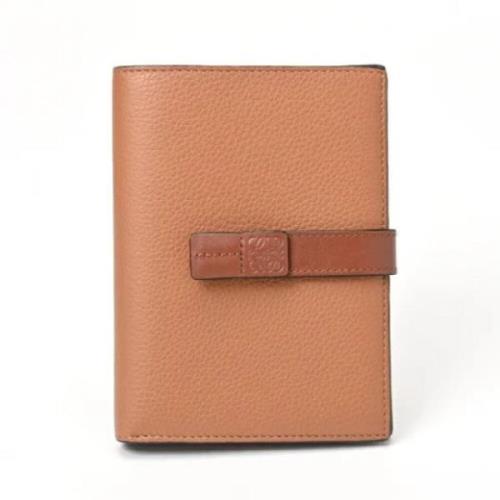 Pre-owned Leather wallets