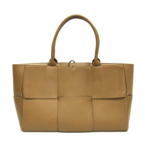 Pre-owned Leather handbags