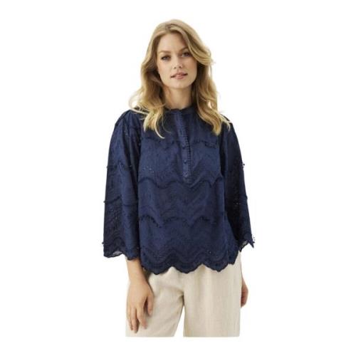 Luna Bluse Marineblå Brodert Feminin