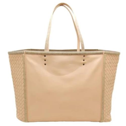 Pre-owned Leather totes