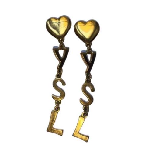 Pre-owned Metal earrings