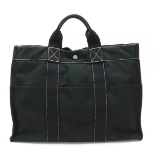 Pre-owned Canvas handbags