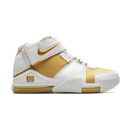 LeBron II Hvitt/Gull Sneakers