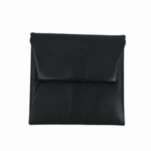 Pre-owned Leather wallets