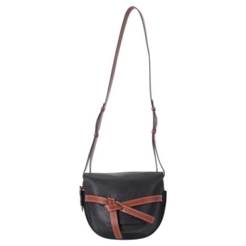 Pre-owned Leather shoulder-bags