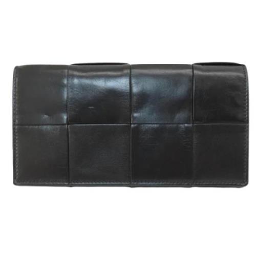 Pre-owned Leather wallets