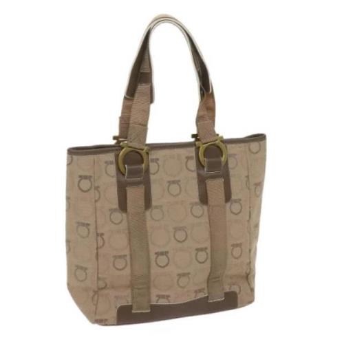 Pre-owned Canvas handbags