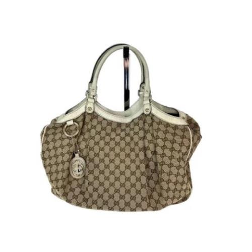 Pre-owned Canvas handbags