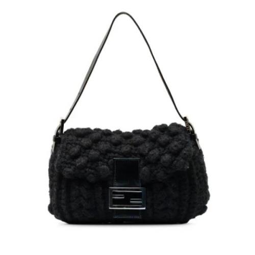 Pre-owned Wool handbags