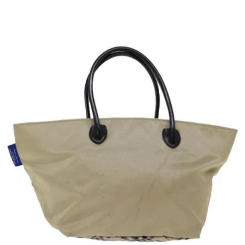 Pre-owned Nylon handbags