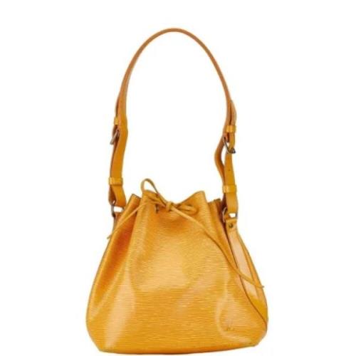 Pre-owned Leather handbags