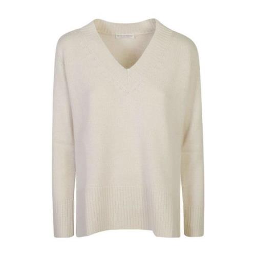 Beige Sweaters for Stilig Look