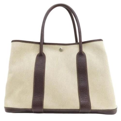 Pre-owned Canvas handbags