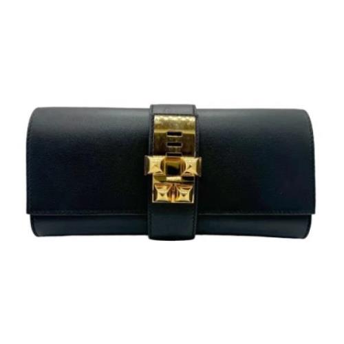 Pre-owned Leather clutches