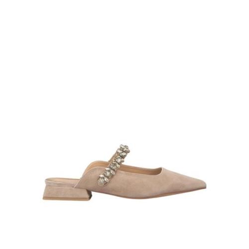 Smykket spiss flat mule