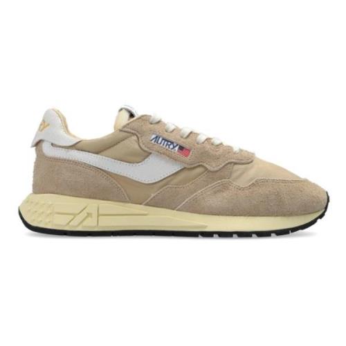 Brune Sneakers med Beige og Hvite Accenter