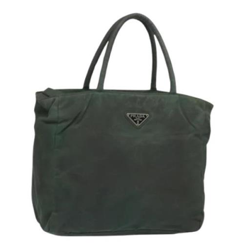 Pre-owned Nylon handbags