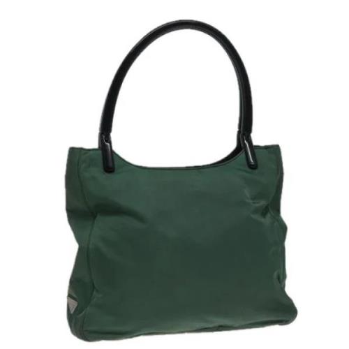 Pre-owned Nylon handbags