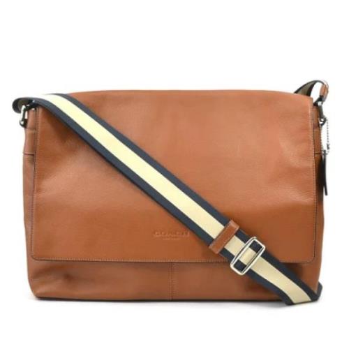 Pre-owned Leather shoulder-bags