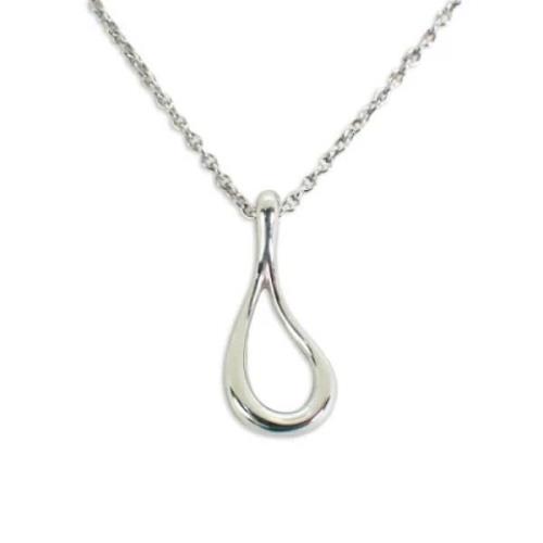 Pre-owned Silver necklaces