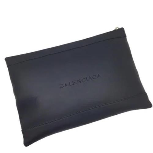 Pre-owned Leather clutches