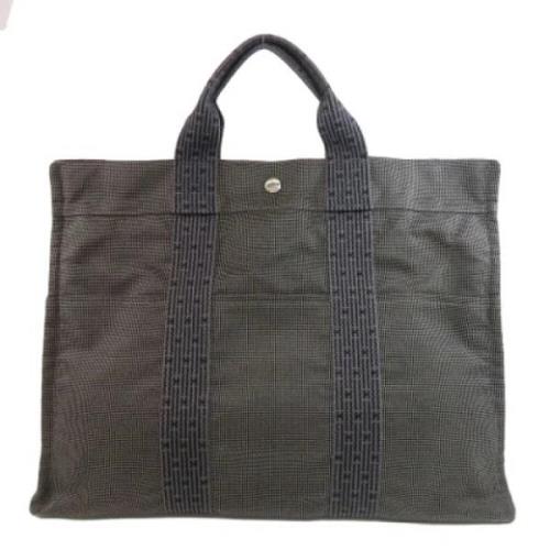 Pre-owned Canvas totes