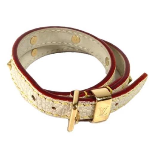 Pre-owned Leather bracelets