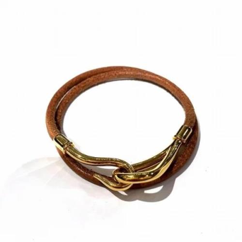 Pre-owned Leather bracelets