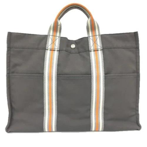 Pre-owned Canvas handbags