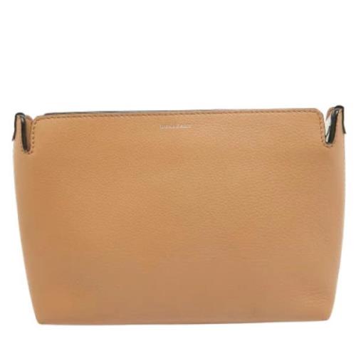 Pre-owned Leather clutches