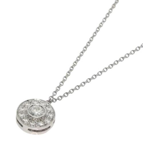 Pre-owned Platinum necklaces